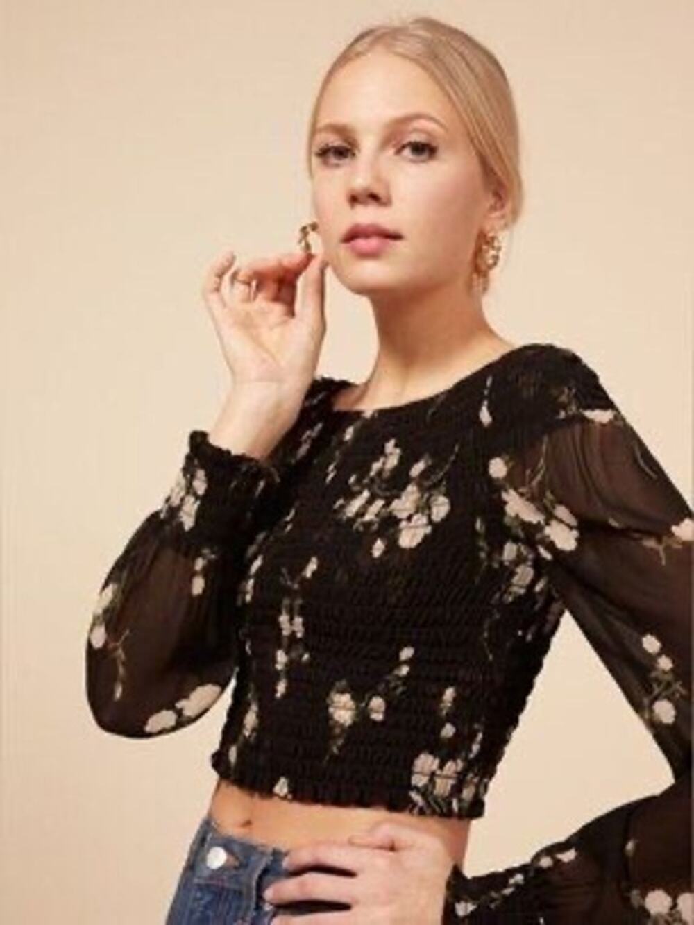 Reformation Milan Smocked Crop Top blouse Black Floral medium smocked romantic